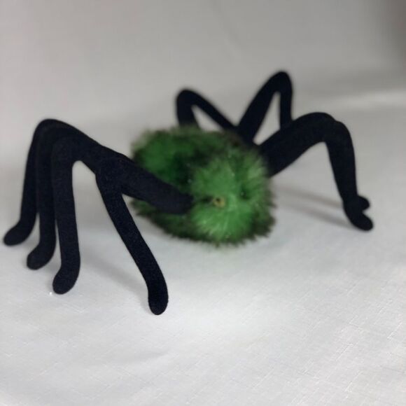 Green Spider Plush Halloween Creepy Spooky Home Decor Stuffed Animal Children’s - Picture 3 of 10